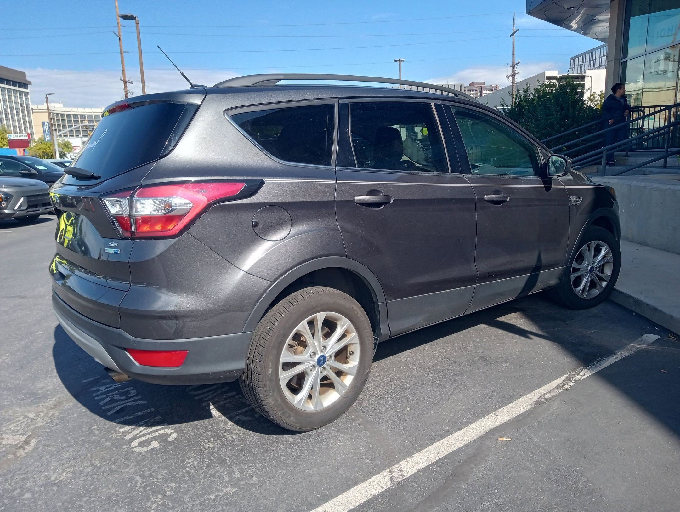 2018 Ford Escape SE photo 2