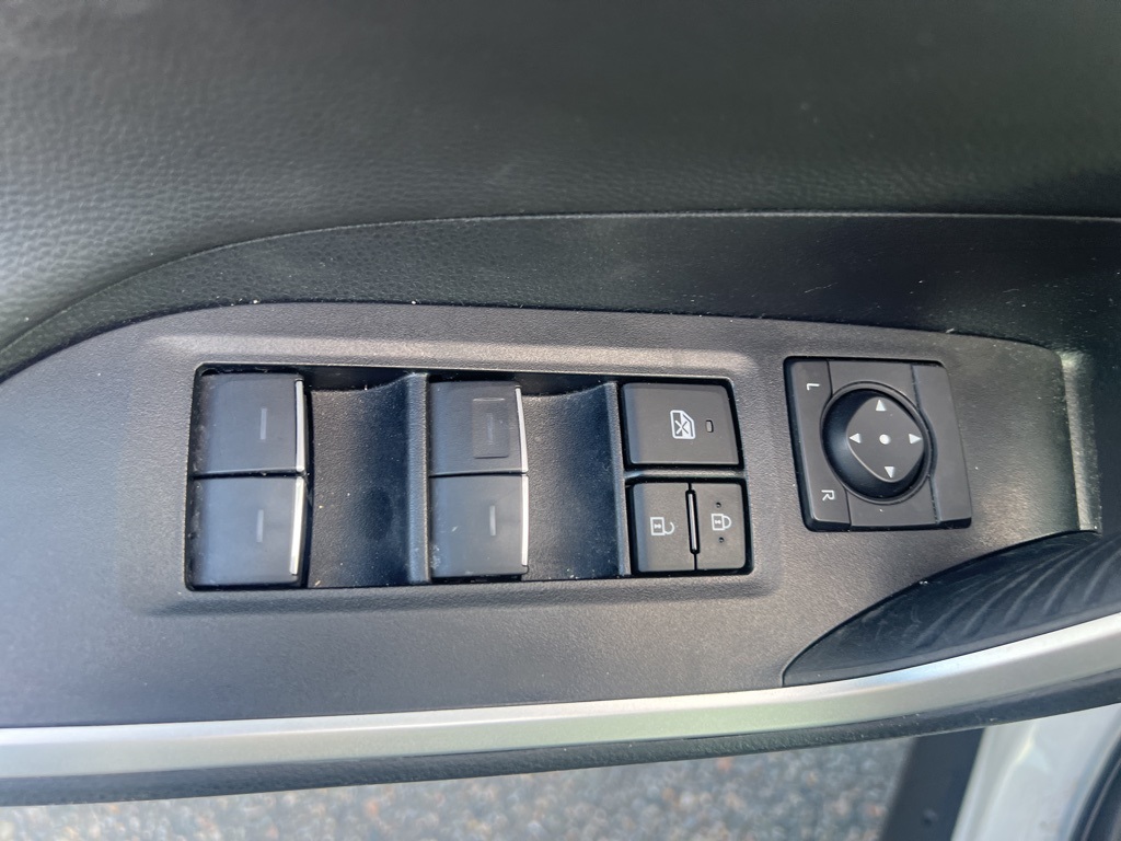 2024 Toyota RAV4 Hybrid Limited photo 13