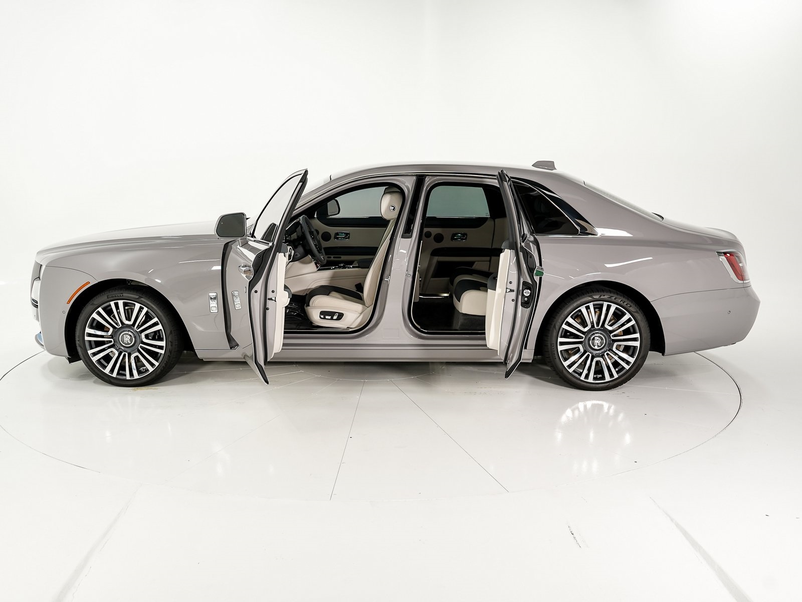 2022 Rolls Royce Ghost RR21 photo 9