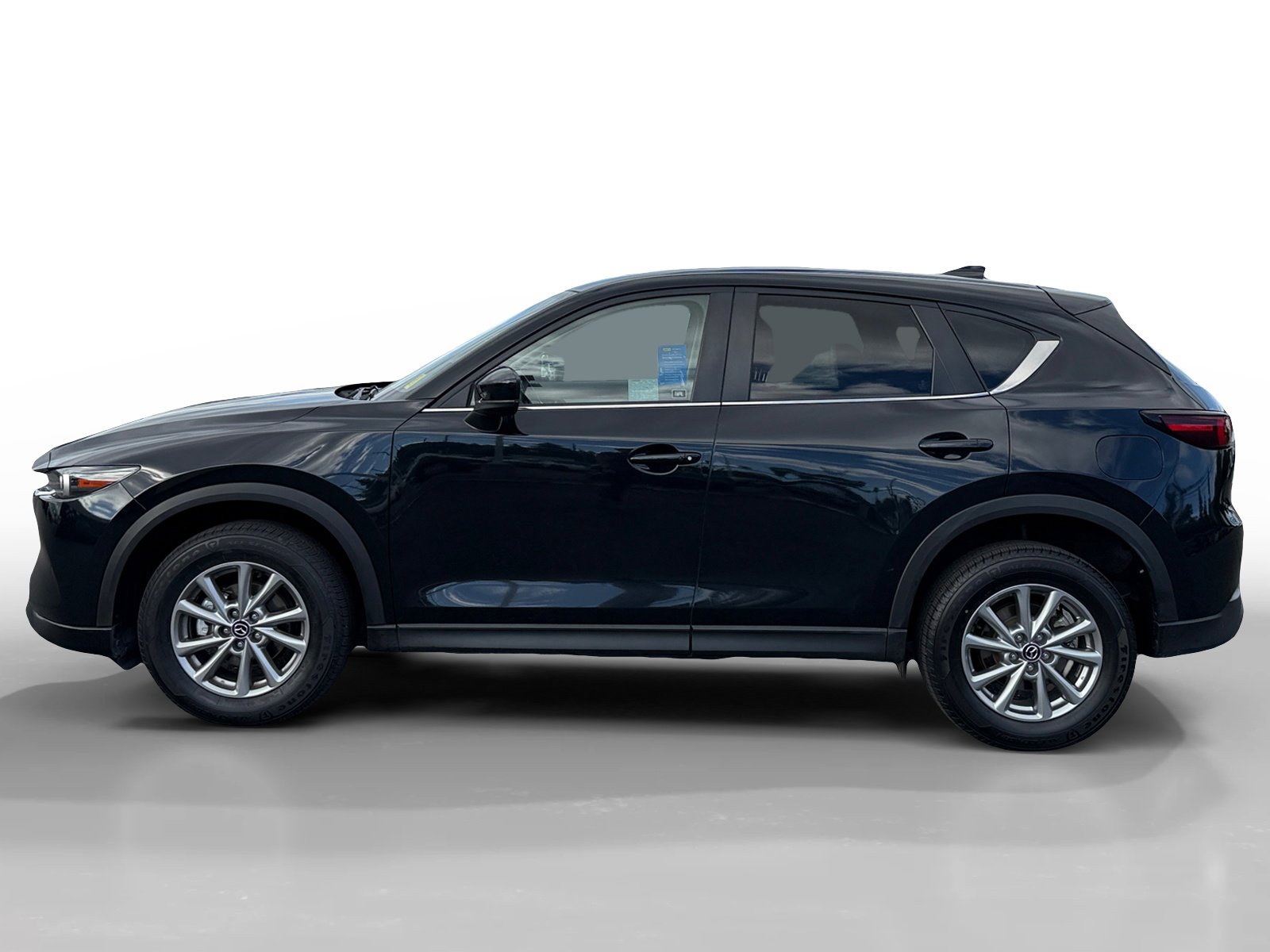 2023 Mazda CX-5 2.5 S Preferred photo 2