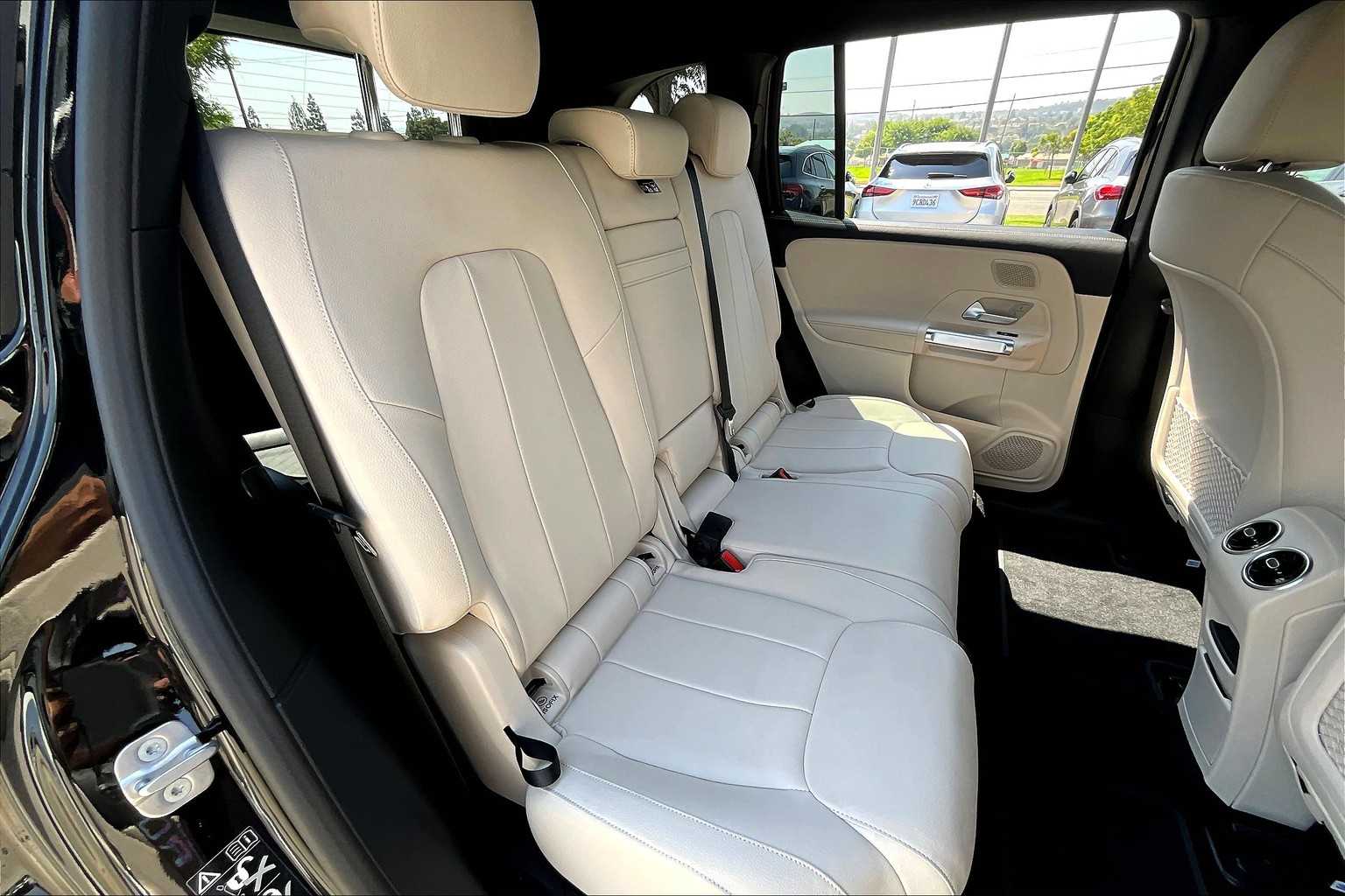 2023 Mercedes Benz EQB photo 18