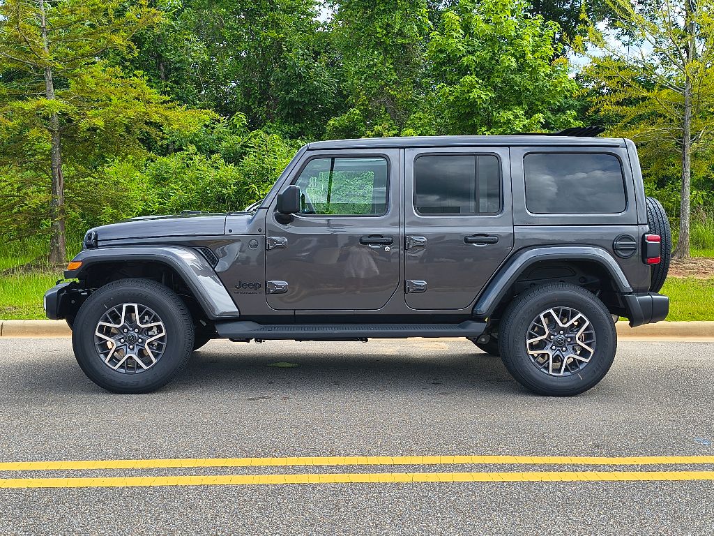 2025 Jeep Wrangler Sahara W photo 2