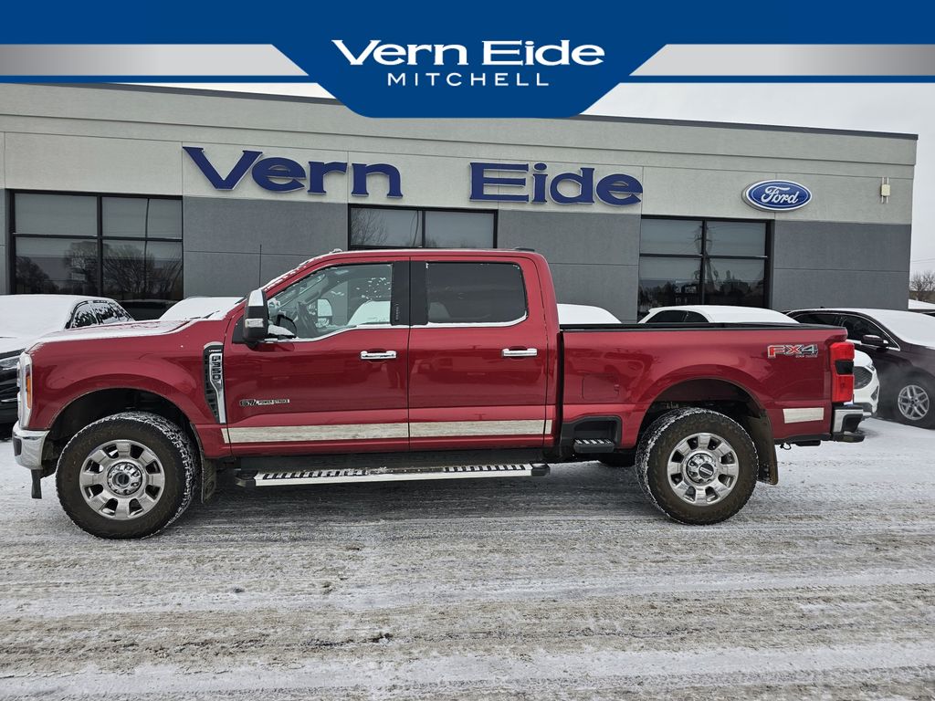 2023 Ford F-350 Super Duty Lariat's photo