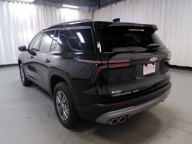 2025 Chevrolet Traverse photo 5