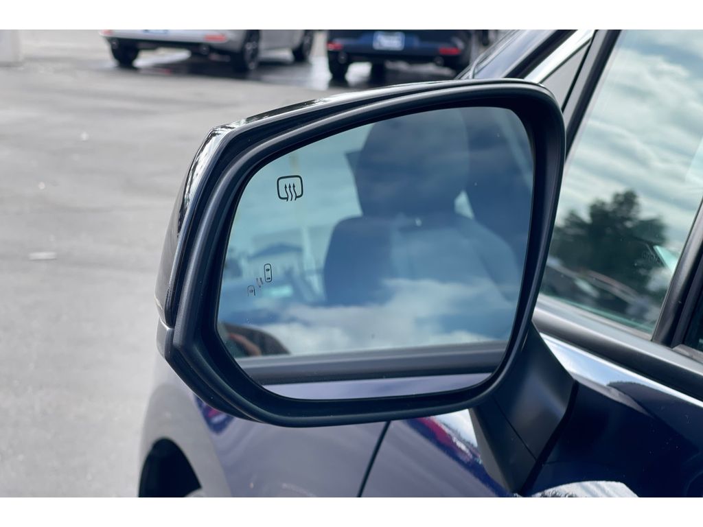 2022 Toyota Sienna XSE photo 45