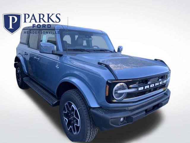 2025 Ford Bronco 4-Door Outer Banks's photo