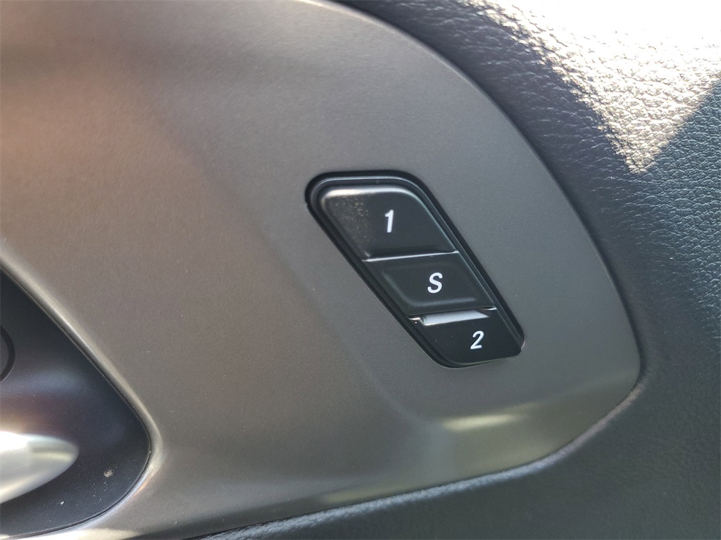 2025 Chrysler Pacifica photo 21