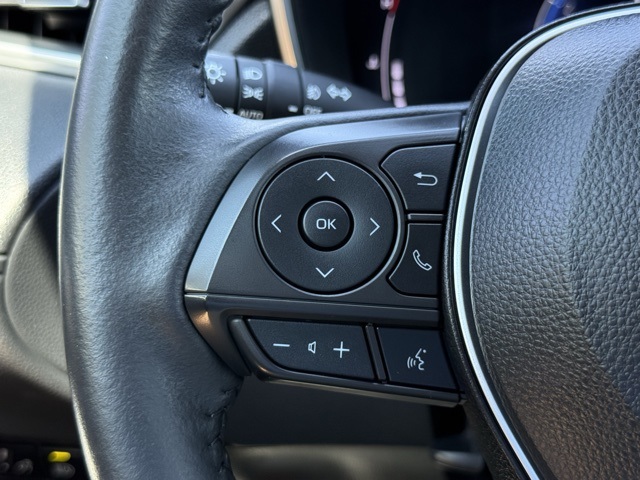 2024 Toyota Corolla Cross XLE photo 28