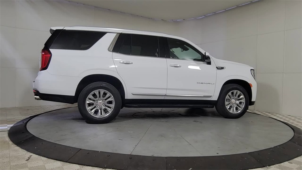 2023 GMC YUKON - Image 8