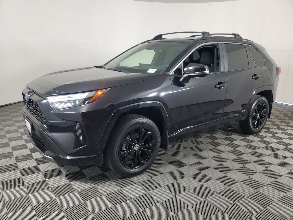 2022 Toyota RAV4 Hybrid SE photo 3