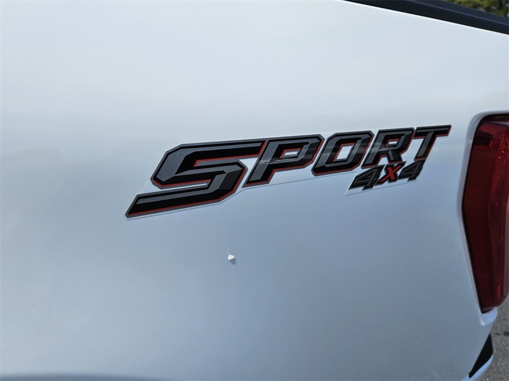2023 Ford F-150 XLT photo 8