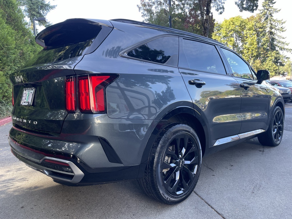 2022 Kia Sorento SX photo 3