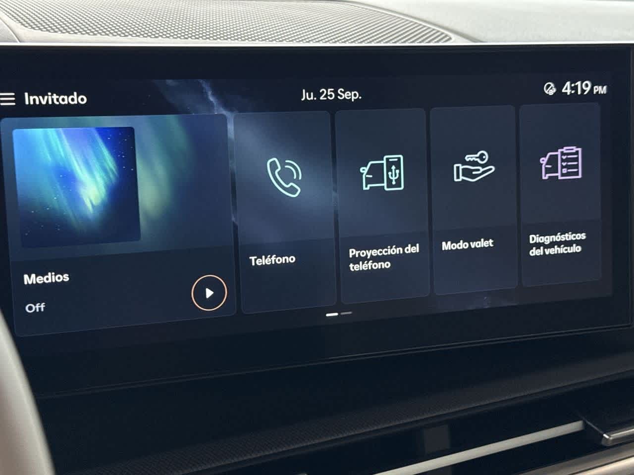 2025 Hyundai Santa Fe SEL photo 15