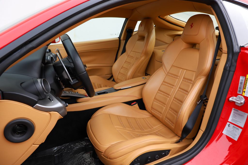 2014 Ferrari F12 Berlinetta Berlinetta photo 2