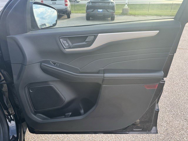 2022 Ford Escape SE photo 30