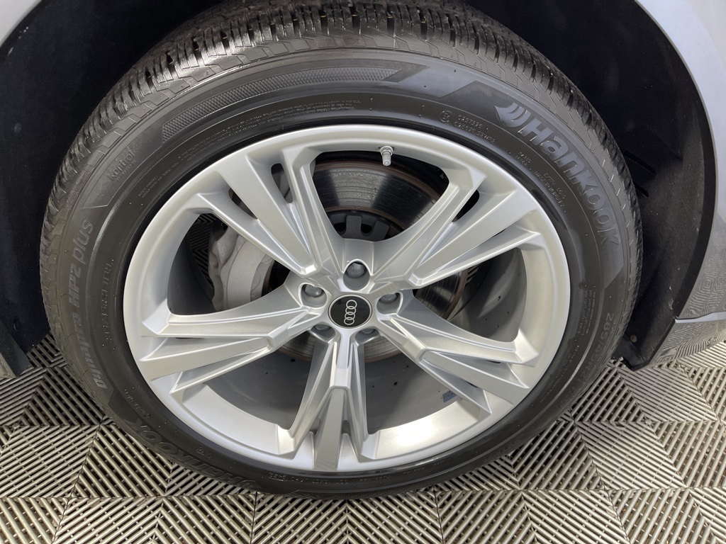 2022 Audi Q8 55 Premium Plus photo 29