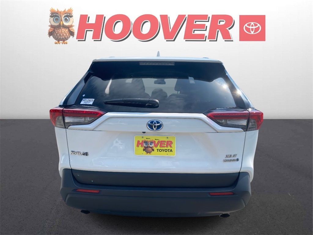 2021 Toyota RAV4 Hybrid XLE photo 2