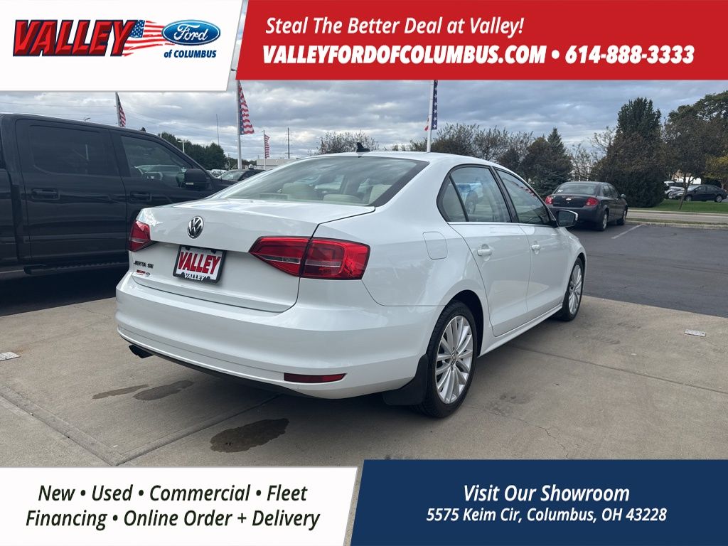 2015 Volkswagen Jetta 1.8T SE photo 4