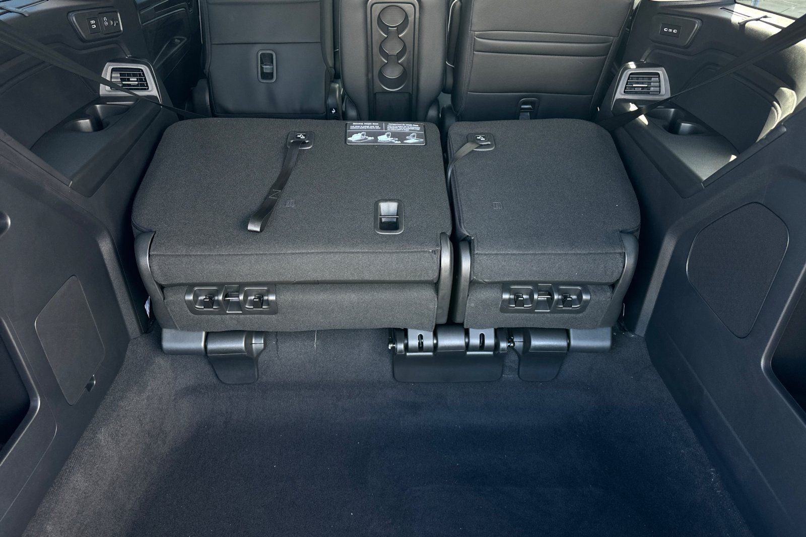 2026 Honda Odyssey Elite photo 16