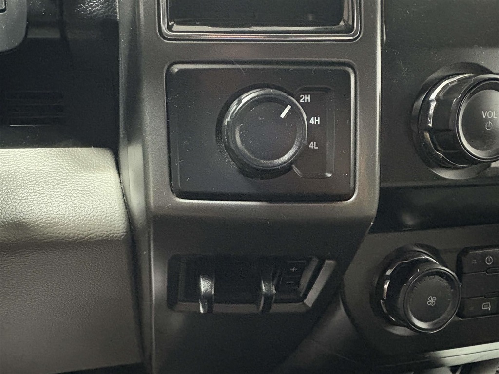 2019 Ford F-250 XLT photo 16
