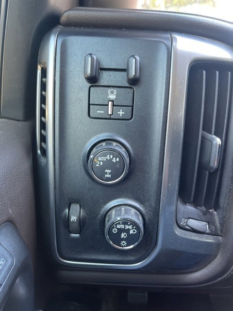2018 Chevrolet Silverado 1500 LTZ photo 14