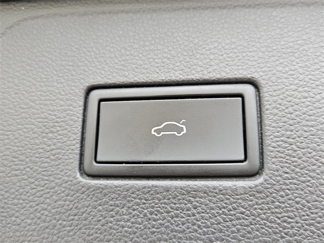2021 Volkswagen Atlas V6 SEL photo 12