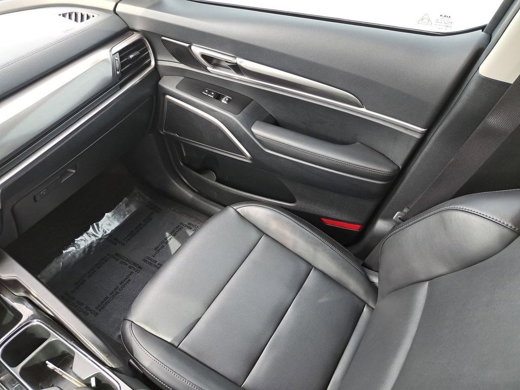 2024 Kia Telluride LX photo 14