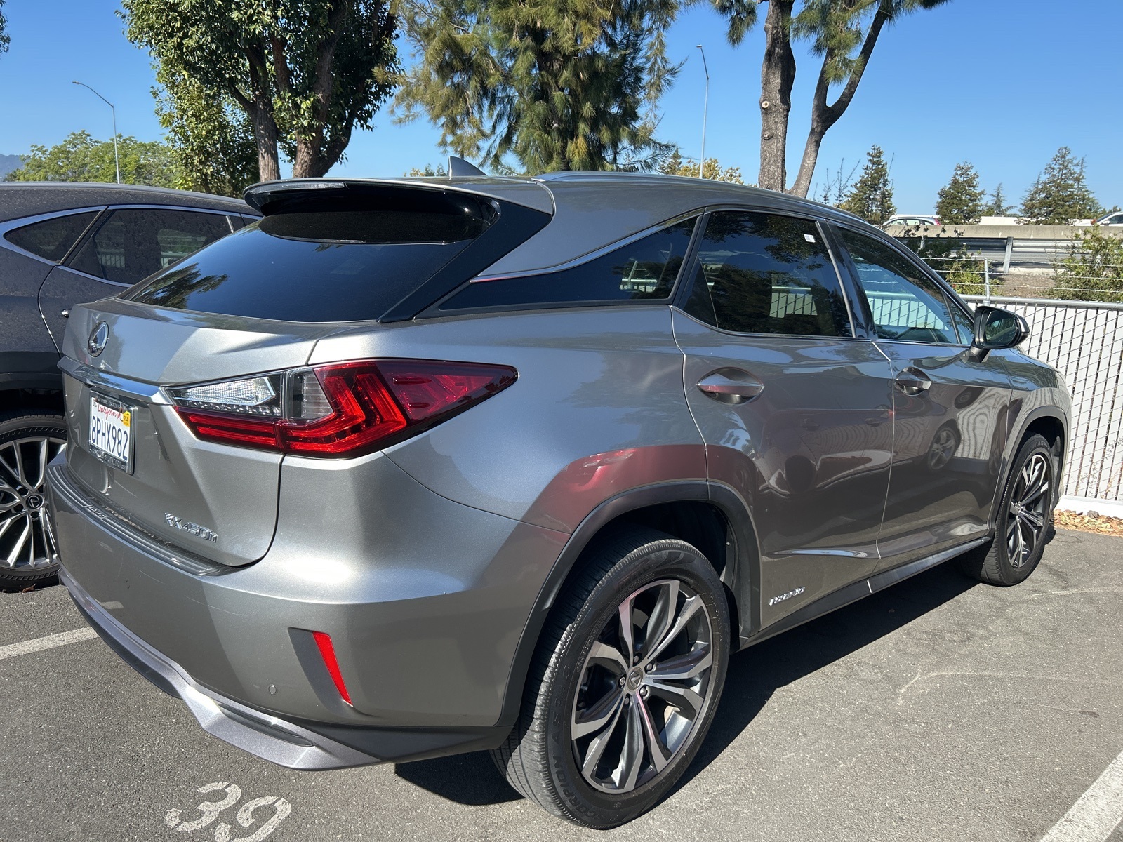 2017 Lexus RX 450h photo 3