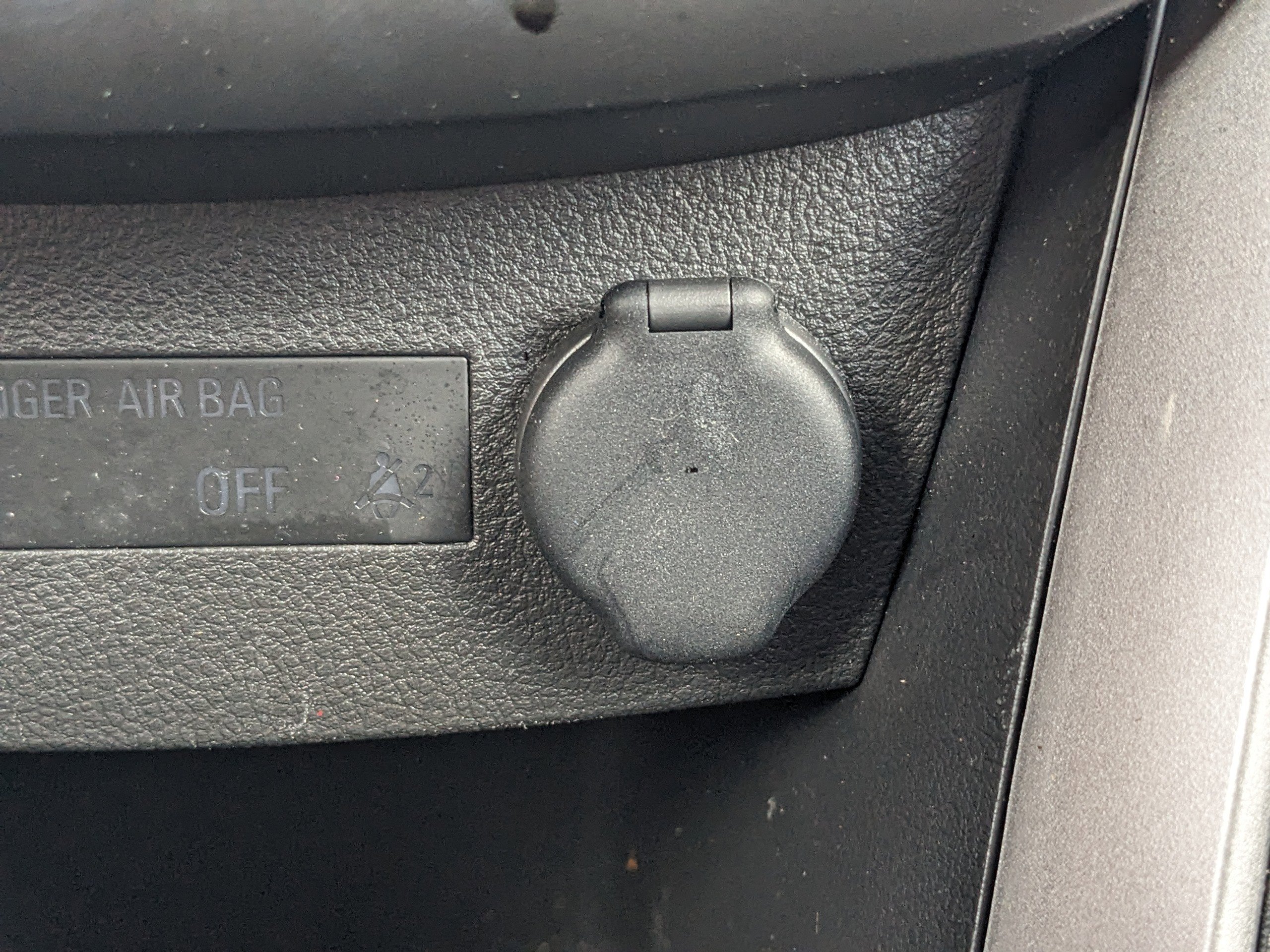 2022 Chevrolet Trax LS photo 22