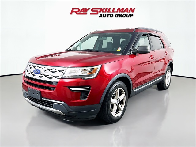 2019 Ford Explorer XLT photo 3
