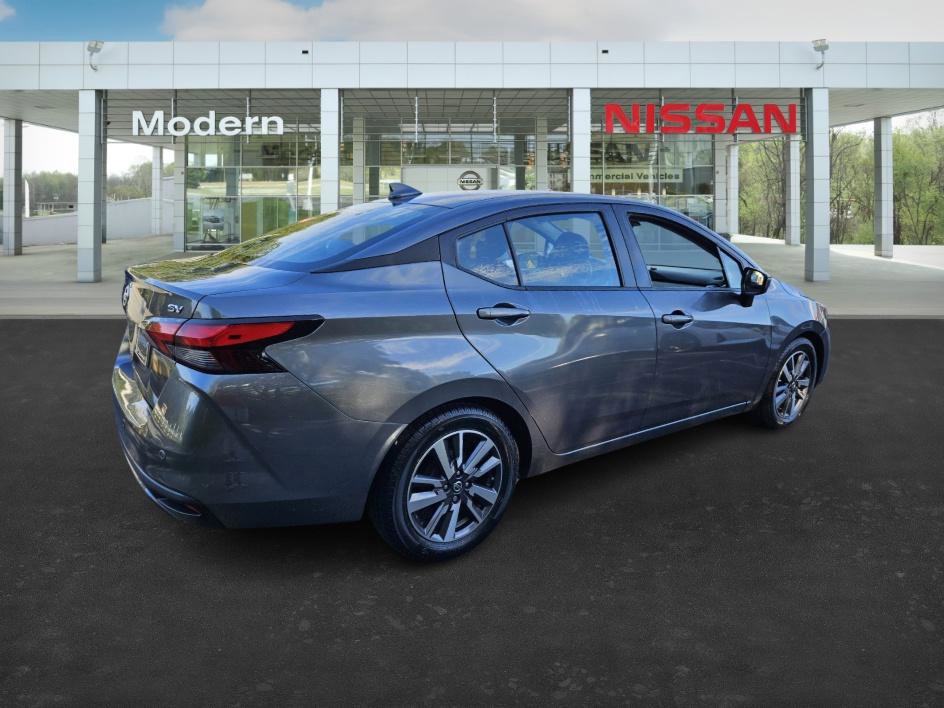 2020 Nissan Versa SV photo 4
