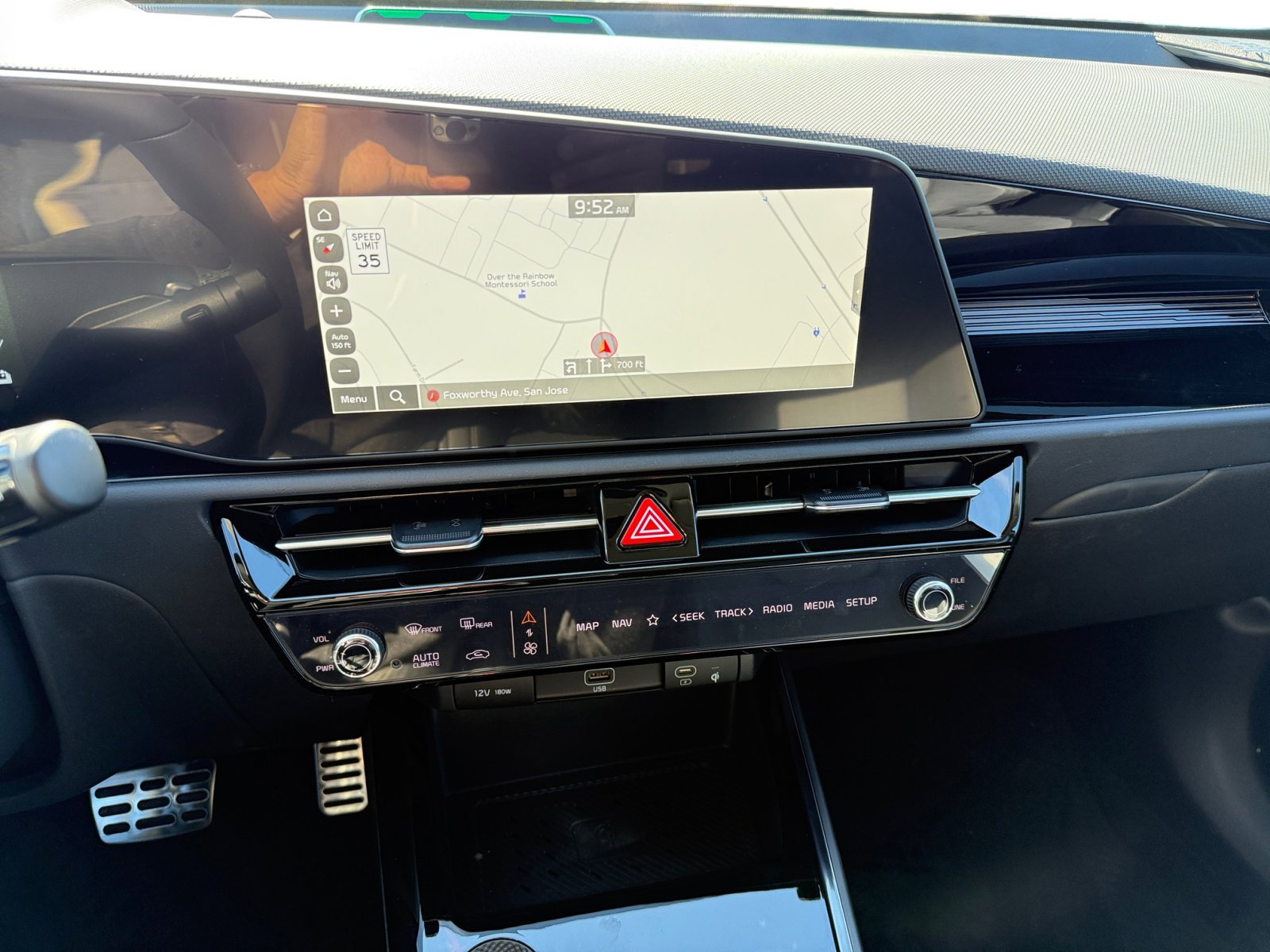 2025 Kia Niro Plug-In Hybrid SX Touring photo 12
