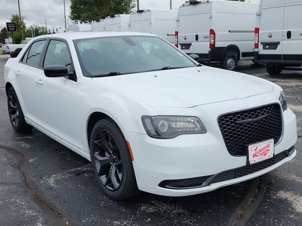 2023 Chrysler 300 Touring photo 24