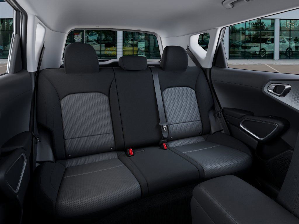 2025 Kia Soul LX photo 12