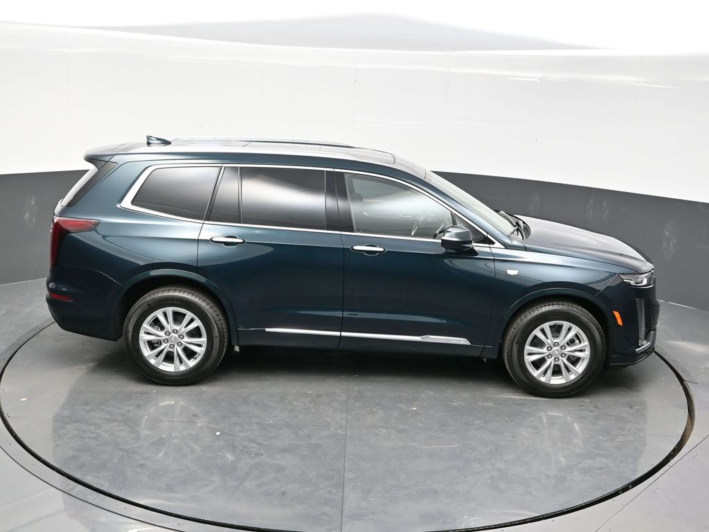 2025 Cadillac XT4 Luxury photo 30