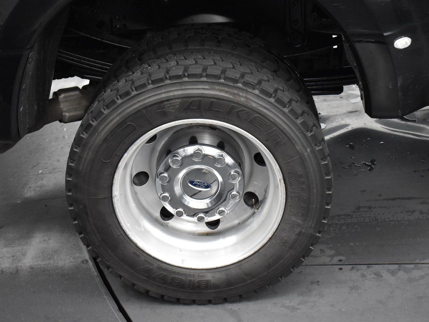 2022 Ford F-450 Lariat photo 33