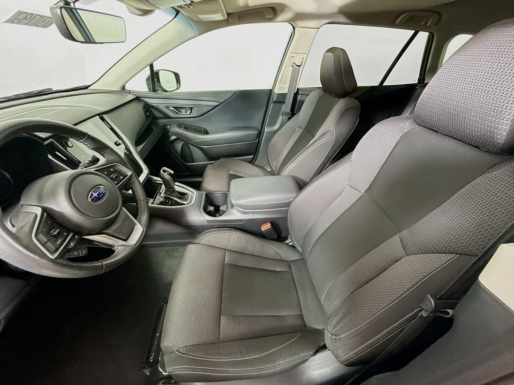 2022 Subaru Outback Premium photo 19