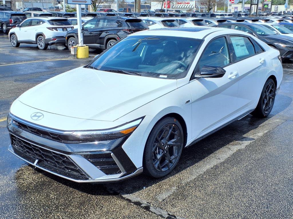 2025 Hyundai Elantra N Line photo 3