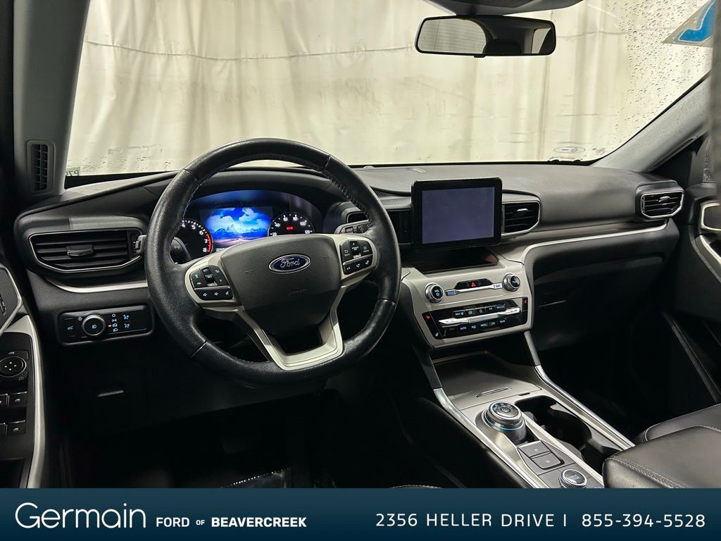 2022 Ford Explorer XLT photo 10