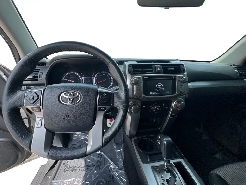 2019 Toyota 4Runner SR5 photo 22