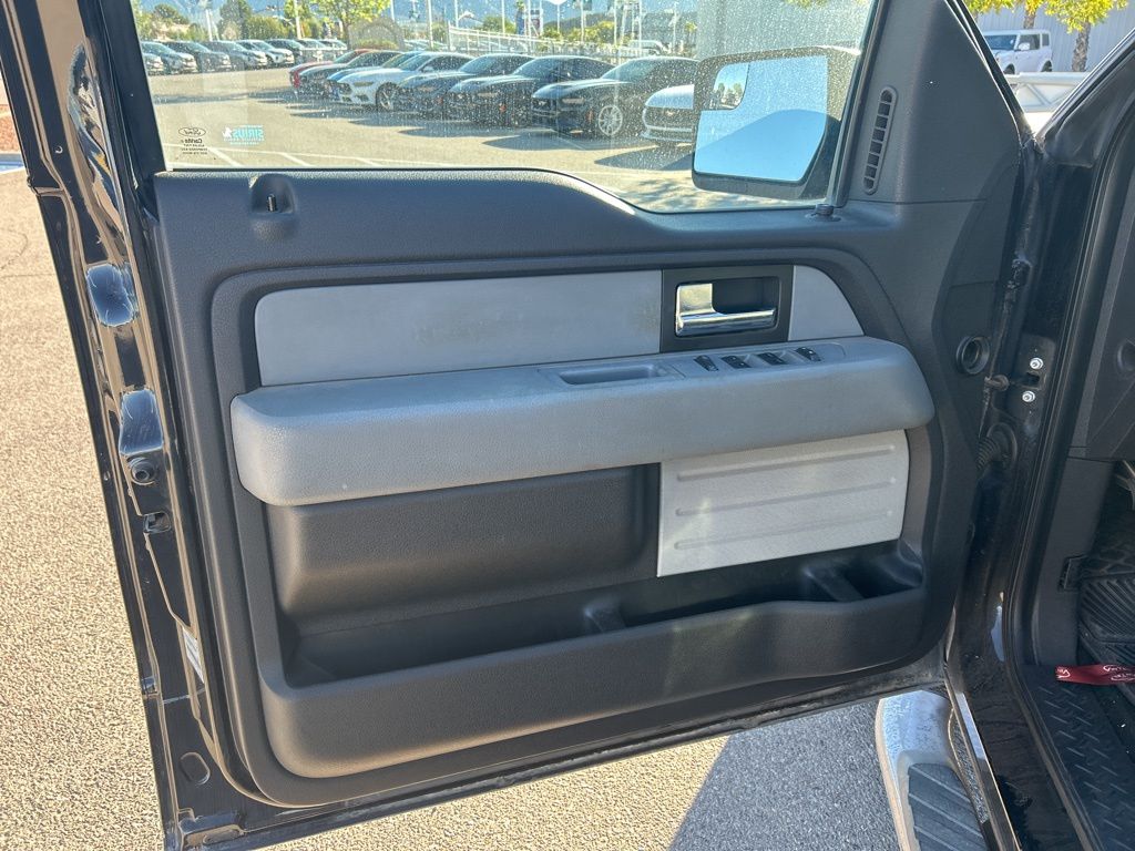 2014 Ford F-150 STX photo 20