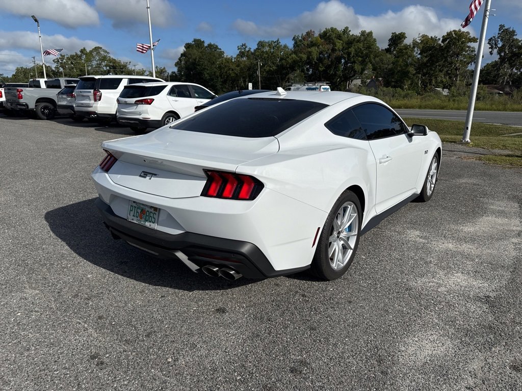 2024 Ford Mustang GT Premium photo 4