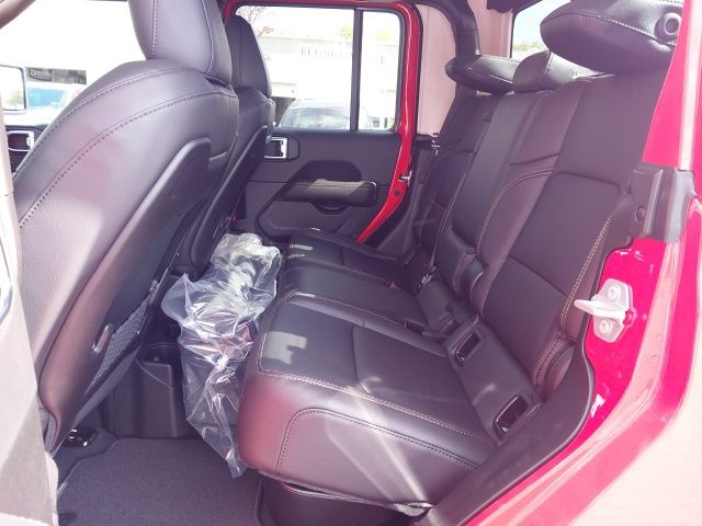 2025 Jeep Gladiator Sport photo 4