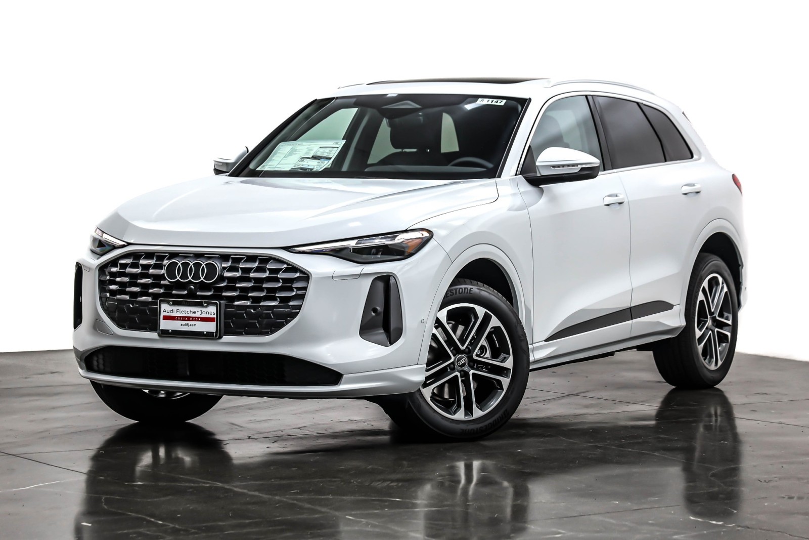 2025 Audi New Q5 Premium Plus's photo