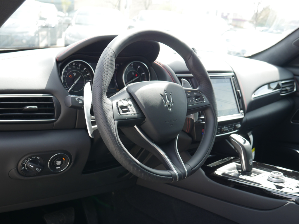 2024 Maserati Levante Modena photo 28