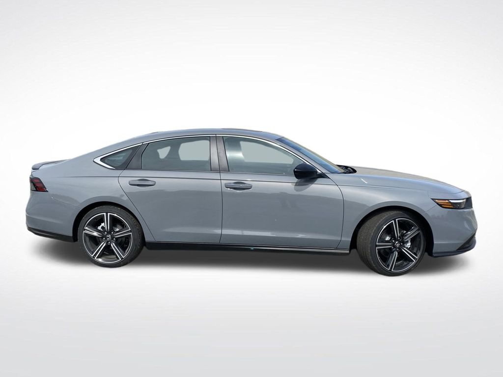 2025 Honda Accord Hybrid Sport photo 2