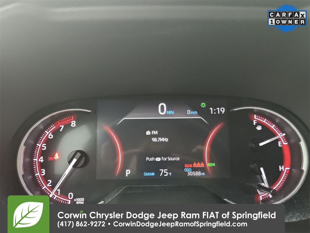 2024 Toyota RAV4 XLE photo 22