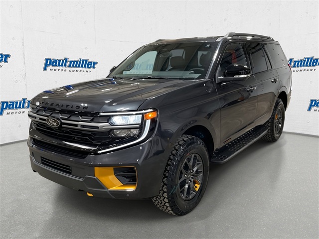 2025 Ford Expedition Tremor's photo