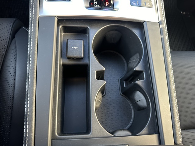 2026 Jaguar F-PACE P250 R-Dynamic S photo 34