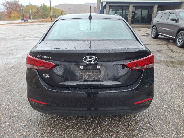2022 Hyundai Accent SEL photo 4